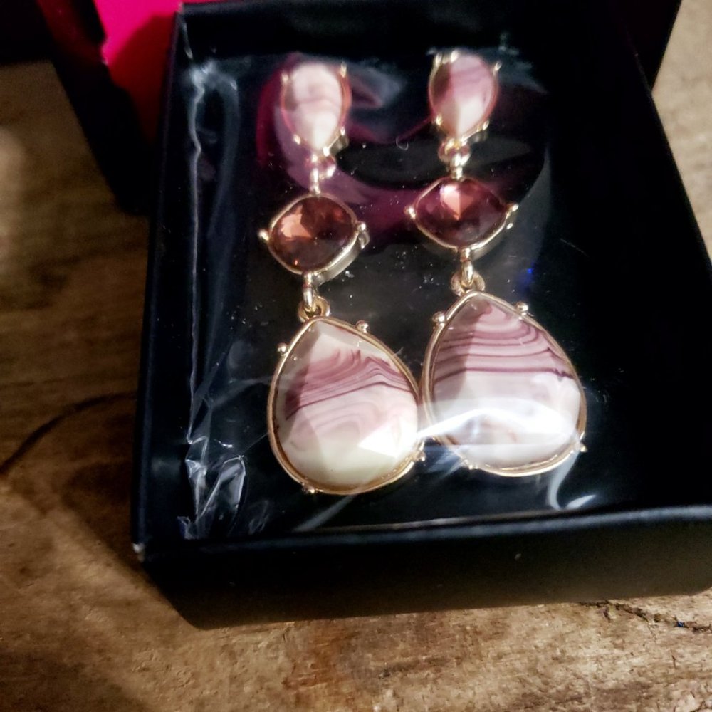AVON 2018 Autumn Romance Drop Earrings  - New Old Stock